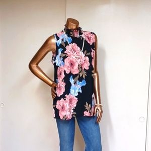 NWT Plus Size Topia Floral Blouse